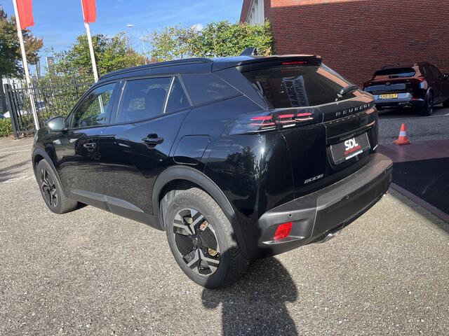 Peugeot 2008 1.2 Hybrid 145 GT // ADAPT. CRUISE // DODEHOEK // 360 CAMERA+SENSOREN // KEYLESS // SFEERVERLICHTING //