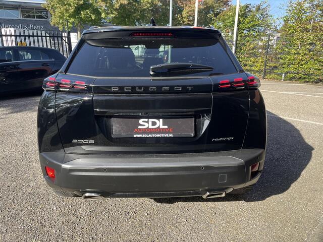 Peugeot 2008 1.2 Hybrid 145 GT // ADAPT. CRUISE // DODEHOEK // 360 CAMERA+SENSOREN // KEYLESS // SFEERVERLICHTING //