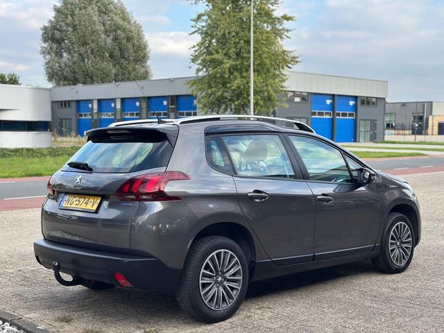 Peugeot 2008 1.2 Puretech Active Goed onderhouden ''Trekhaak - PDC - Infotainment ''