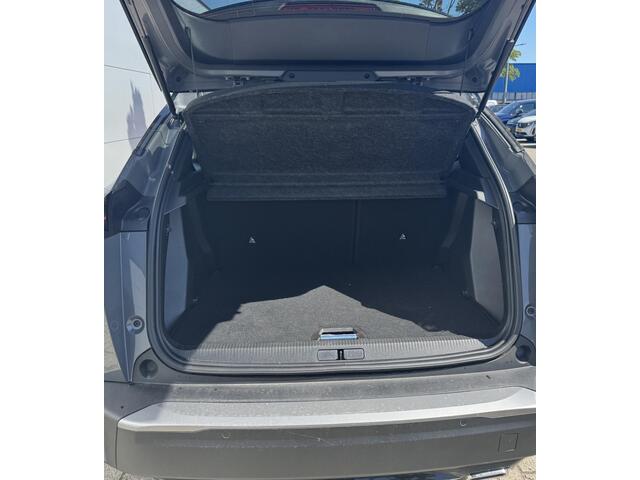 Peugeot 2008 1.2 Hybrid 145 GT Automaat | Camera | Adaptieve Cruise Control | Navigatie | Apple Carplay/Android Auto l Bel voor actuele KM-Stand