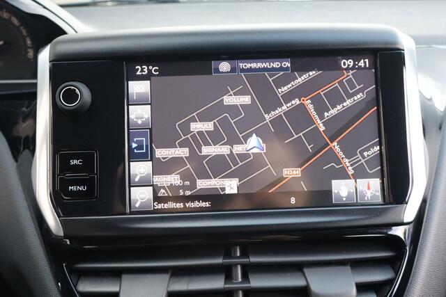 Peugeot 208 1.2 PureTech Blue Lion NL-Auto!! Navigatie I Cruise I PDC --- A.S. ZONDAG GEOPEND VAN 11.00 T/M 15.30 ---