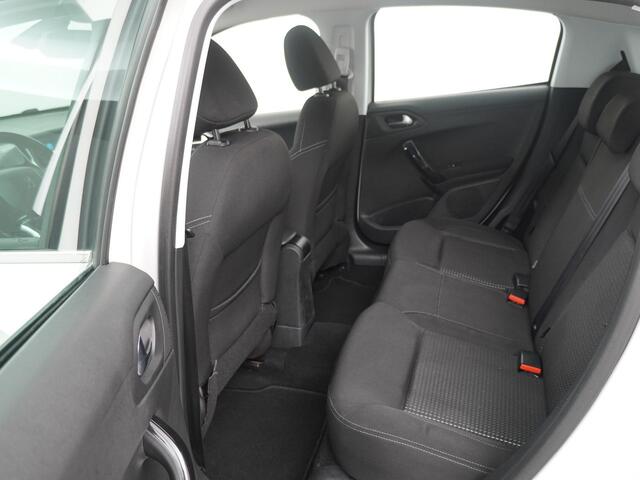 Peugeot 208 1.2 PureTech Blue Lease Allure | Airco | Cruise Control | L.M. Velgen |