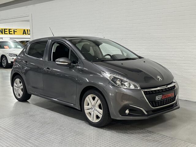 Peugeot 208 1.2 PureTech Signature CLIMA / CRUISE / PANO / APPLE CARPLAY