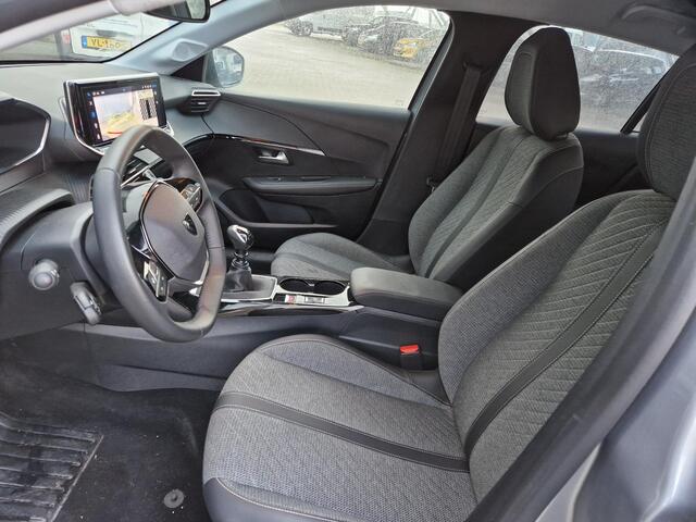 Peugeot 208 1.2 Turbo 100 Allure | VERWACHT | Facelift model | Navigatie | Achteruitrijcamera | Digitale cockpit | Parkeersensoren