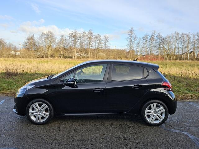 Peugeot 208 1.2 PureTech Signature