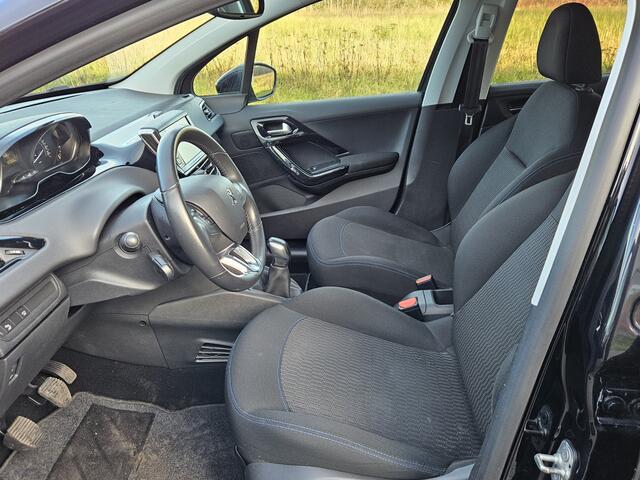Peugeot 208 1.2 PureTech Signature
