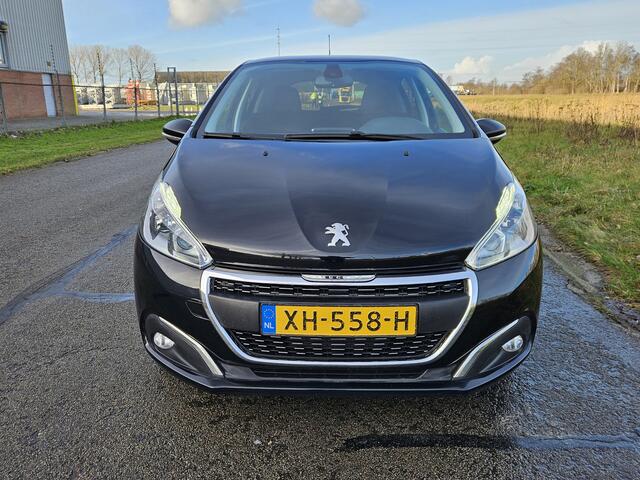 Peugeot 208 1.2 PureTech Signature