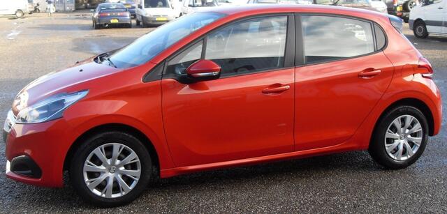 Peugeot 208 1.2 Pure tech bluelion airco