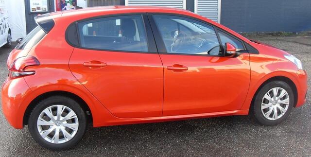 Peugeot 208 1.2 Pure tech bluelion airco
