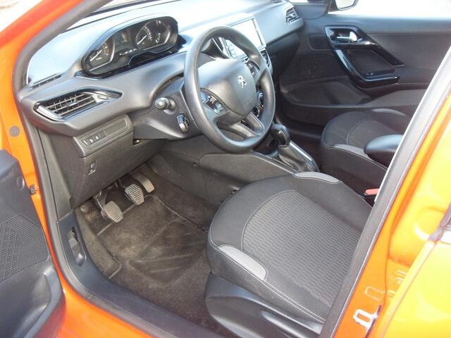 Peugeot 208 1.2 Pure tech bluelion airco