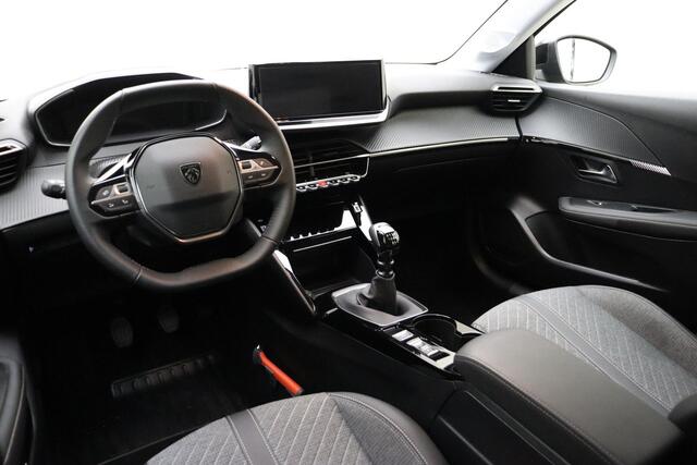 Peugeot 208 1.2 PureTech 100 Allure | Navigatie | Parkeercamera/-sensoren | Climate Control | Cruise Control | Apple Carplay/Android Auto | LM velgen | DAB |