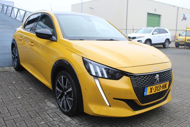 Peugeot 208 1.2 PureTech Allure GT Line/LED/Parkeersensoren rondom/Apple carplay/Airco/Rijstrookcorrectie/DAB+/Draadloze lader/LM velgen/Elektrische spiegels/Elektrische ramen/Privacy glass/Bluetooth