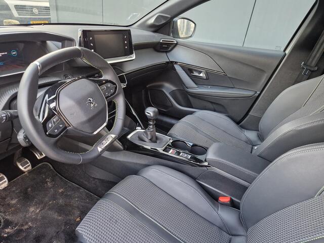 Peugeot 208 1.2 PureTech 100 GT | Climate & Cruise Control | Parkeerhulp | Navigatie | Apple Car Play/Android Auto |
