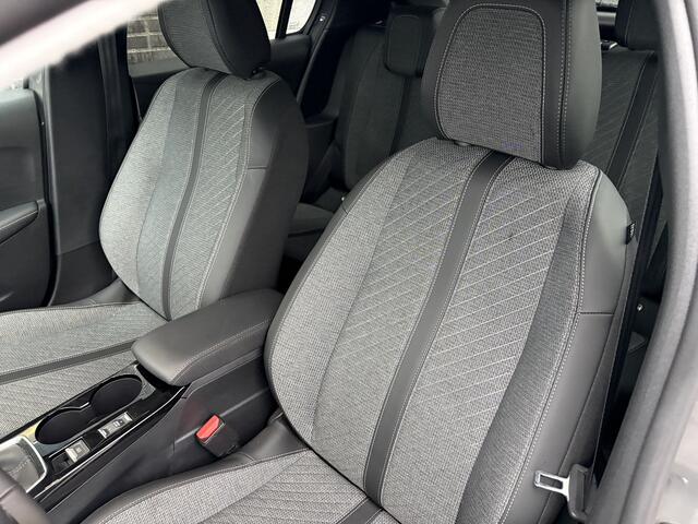 Peugeot 208 1.2 PureTech Allure Pack, navi, camera/climate/cruise