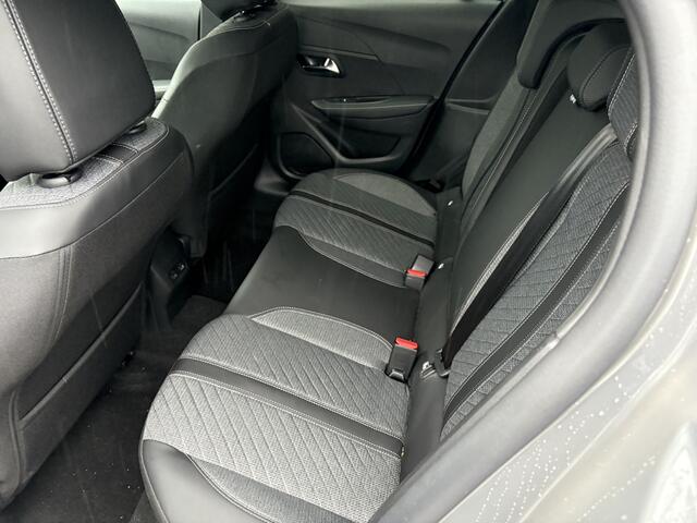 Peugeot 208 1.2 PureTech Allure Pack, navi, camera/climate/cruise