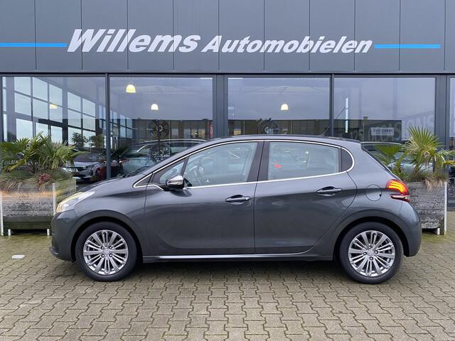 Peugeot 208 1.2 PureTech Allure Trekhaak , Camera , Navigatie , App Connect