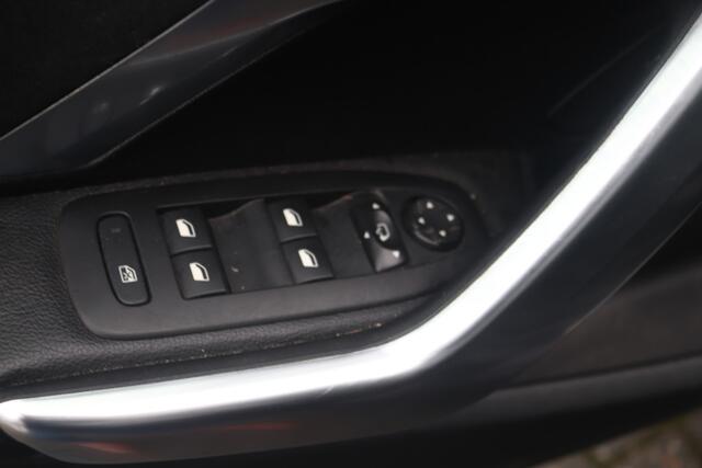 Peugeot 208 BJR 2016 BJR 2016 1.2 111 PK PureTech Première AIRCO ECC / PANO DAK / CRUISE CONTROLL / STUURBEKR./ TREKHAAK PREMIERE UITVOERING !!