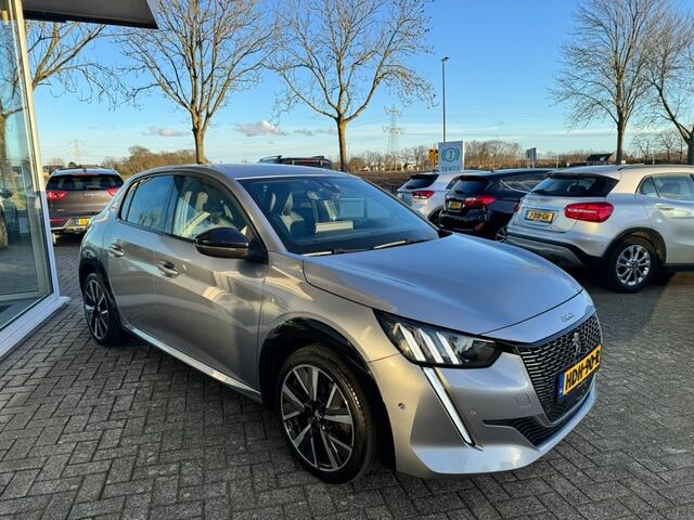 Peugeot 208 1.2 PureTech GT-Line Apple Carplay / Camera / Climate/ALL IN P