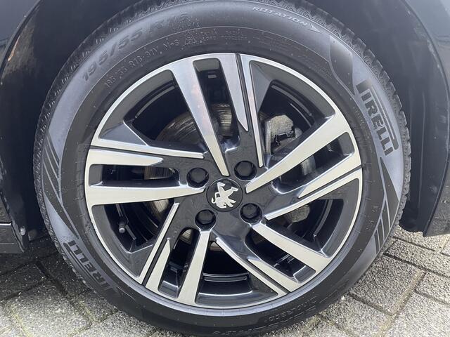 Peugeot 208 100pk Allure (Camera - Navigatie - LED - i-cockpit - Automatische Airco - Apple Carplay)