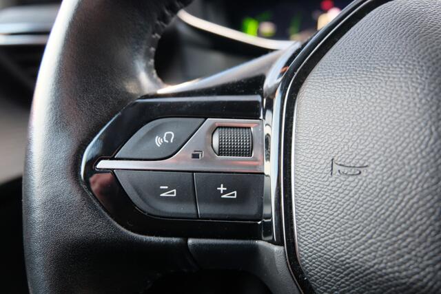 Peugeot 208 BWJ 2019 1.2 101 PK Blue Lease Allure NAVI / CLIMA / CRUISE / DAB+ / APPLE & ANDROID / CAMERA / PDC / LMV / LICHT & REGEN SENSOR /