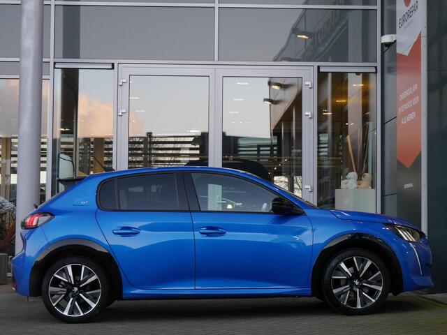 Peugeot 208 1.2 PureTech GT Pack 130PK | Automaat | Stoelverwarming | Navigatie | Keyless start | Lichtmetalen velgen | Climate control | Parkeersensoren voor en achter | Achteruitrijcamera