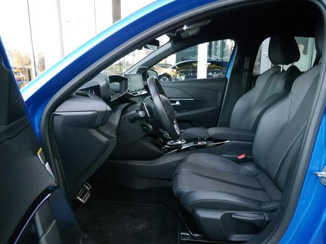 Peugeot 208 1.2 PureTech GT Pack 130PK | Automaat | Stoelverwarming | Navigatie | Keyless start | Lichtmetalen velgen | Climate control | Parkeersensoren voor en achter | Achteruitrijcamera