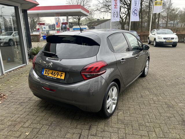 Peugeot 208 1.2 PureTech Signature