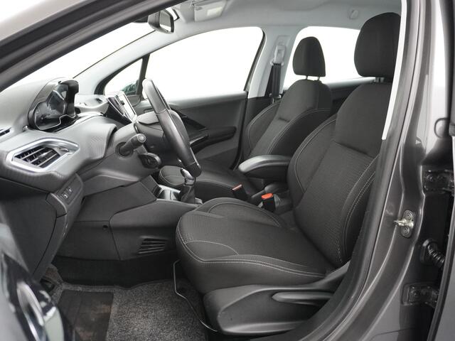 Peugeot 208 1.2Vti 5Drs Apple Carplay Android Auto Navi Ecc Pdc Cruise control Dab+ Led Bluetooth Lmv 16" Regen-Lichtsensor Isofix Carkit PureTech Blue Allure Keurig onderhouden!