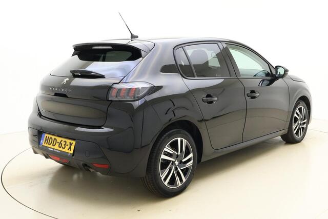 Peugeot 208 1.2 PureTech 100PK Allure | Camera | Navigatie | Lichtmetalen velgen | Getint glas | Carplay