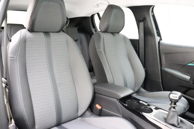 Peugeot 208 1.2 PureTech 100PK Allure | Camera | Navigatie | Lichtmetalen velgen | Getint glas | Carplay