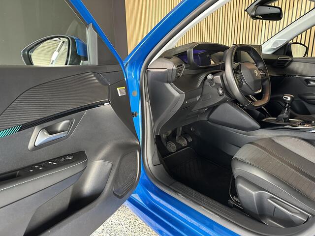 Peugeot 208 1.2 PureTech Blue Lease Allure Stoelverwarming | Camera | Carplay