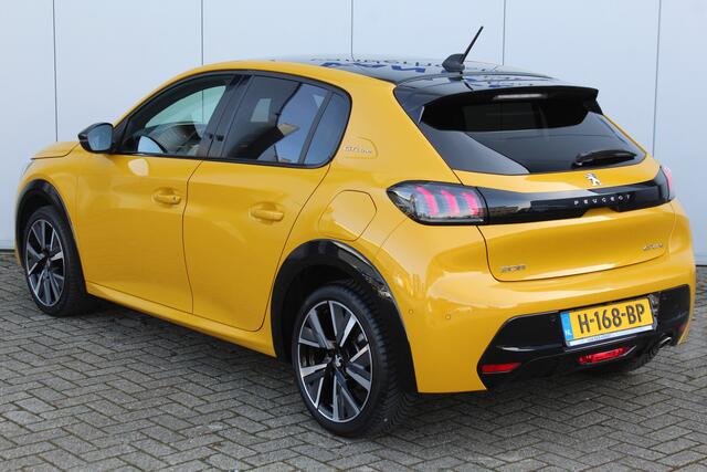 Peugeot 208 1.2-100pk PureTech GT-Line. Geweldig mooie, sportieve, luxe en goed onderhouden Peugeot 208 ! Panodak, adaptive cruise cntrl, keyless entry/start, 3-D dashboard, volautm. airco dual, LED verlichting, camera, dode hoek detectie, metallic lak, LM wielen etc