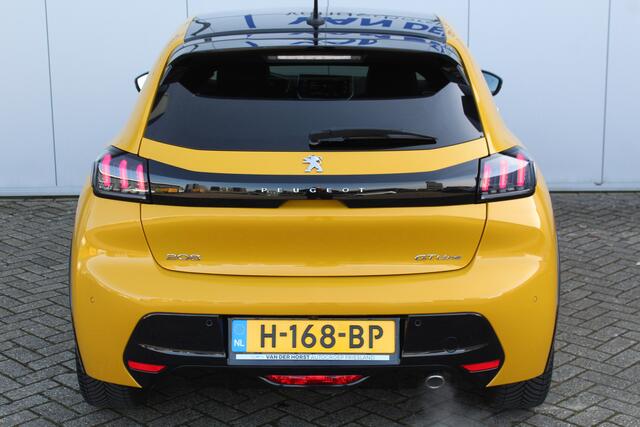 Peugeot 208 1.2-100pk PureTech GT-Line. Geweldig mooie, sportieve, luxe en goed onderhouden Peugeot 208 ! Panodak, adaptive cruise cntrl, keyless entry/start, 3-D dashboard, volautm. airco dual, LED verlichting, camera, dode hoek detectie, metallic lak, LM wielen etc