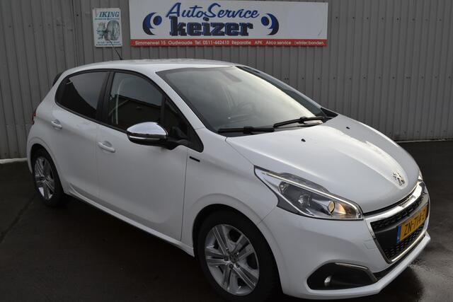 Peugeot 208 1.2 PureTech Signature Airco Cruise Nav Pdc