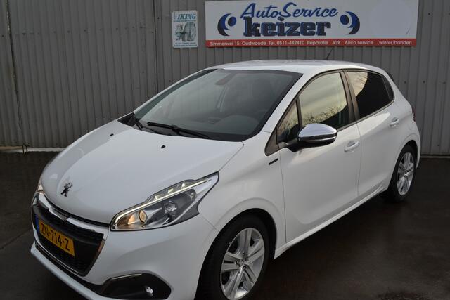 Peugeot 208 1.2 PureTech Signature Airco Cruise Nav Pdc