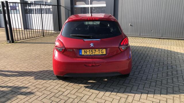 Peugeot 208 1.2 PureTech Blue Lion