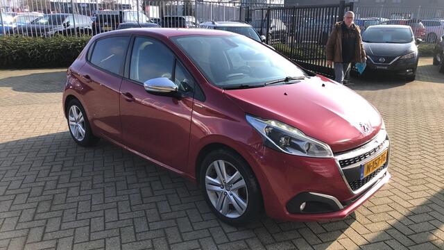 Peugeot 208 1.2 PureTech Blue Lion