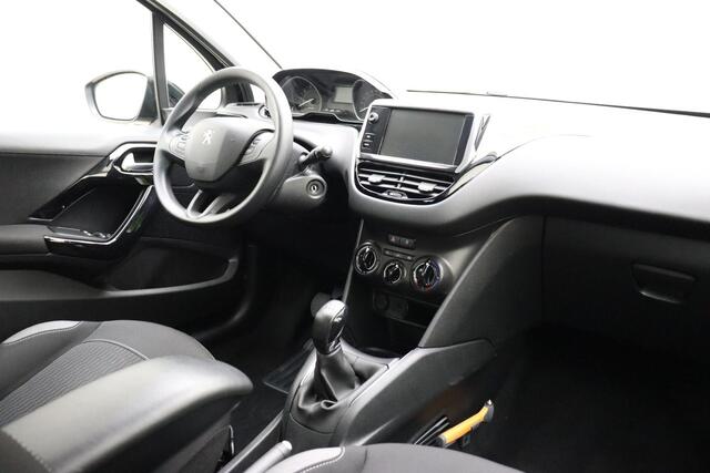 Peugeot 208 1.2 PureTech Blue Lion | Navigatie | Airco | Cruise Control | Parkeersensoren achter