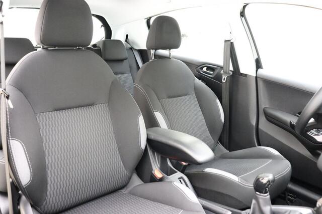 Peugeot 208 1.2 PureTech Blue Lion | Navigatie | Airco | Cruise Control | Parkeersensoren achter
