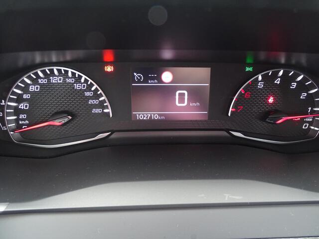 Peugeot 208 1.2 PureTech Active Pack 6-Bak, Navigatie, Multimedia, Airco/ECC, CruiseControl, Parkeersensoren