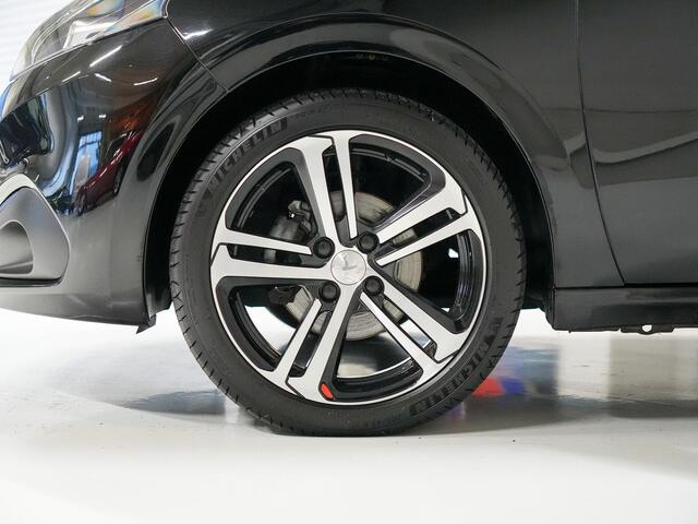 Peugeot 208 1.2 PureTech GT-line hééél compleet!!