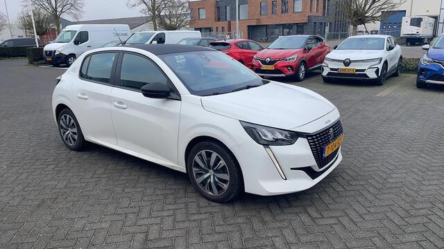 Peugeot 208 1.2 PureTech Blue Lease Active | Trekhaak | Navigatie | Bluetooth