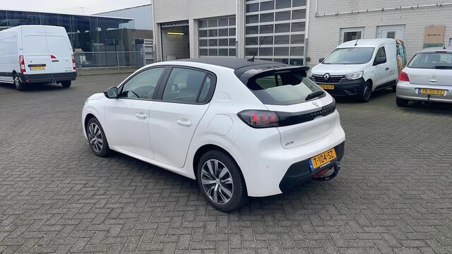 Peugeot 208 1.2 PureTech Blue Lease Active | Trekhaak | Navigatie | Bluetooth