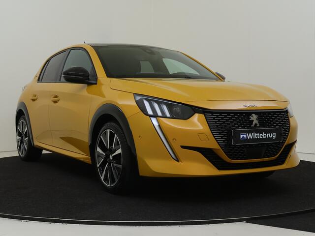 Peugeot 208 1.2 PureTech GT | Glazen Panoramadak | Parkeersensoren