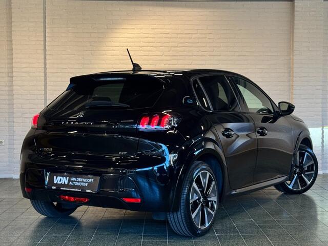 Peugeot 208 e-208 EV GT Pack 50 kWh Alcantara Stoelv Navi LED 17''