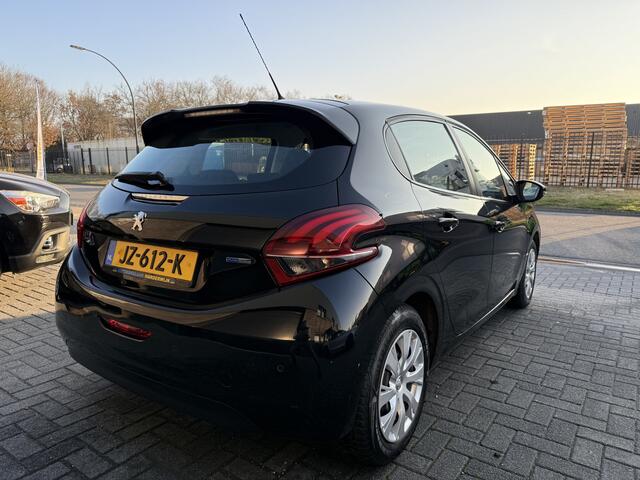 Peugeot 208 1.2 80PK Blue Lion | 2E EIGENAAR | 12MND GARANTIE | CRUISE | DAB | AIRCO | NAVI |