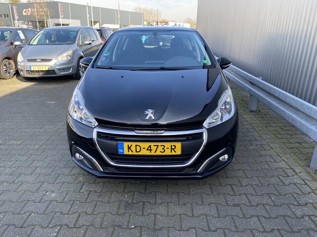 Peugeot 208 1.2 PureTech Blue Lease 158Dkm.NAP, 5-Drs, Navi, A/C, CC, nw. APK - Inruil Mogelijk -