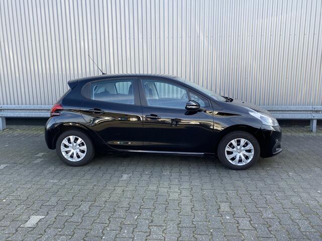 Peugeot 208 1.2 PureTech Blue Lease 158Dkm.NAP, 5-Drs, Navi, A/C, CC, nw. APK - Inruil Mogelijk -