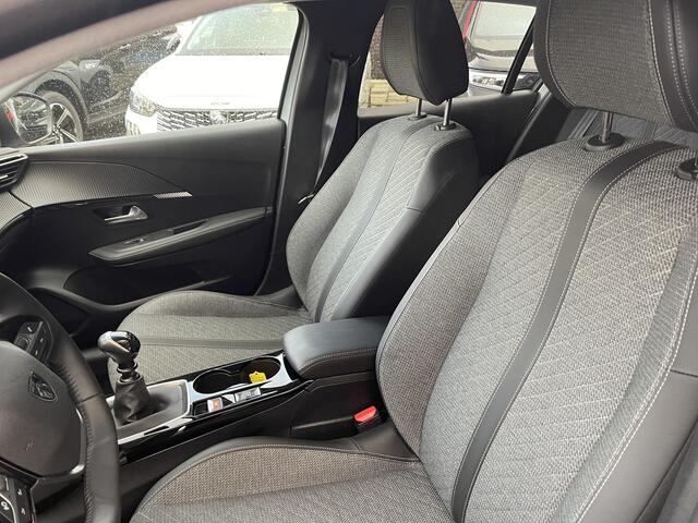 Peugeot 208 1.2 PureTech 100 Allure Dode hoek sensor/2x Camera/Stoelverwarming.