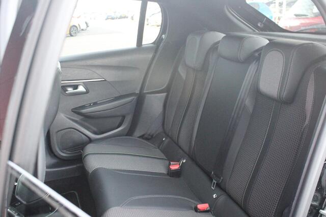 Peugeot 208 1.2 PureTech GT | NAVIGATIE | APPLE CARPLAY/ANDROID AUTO | DODEHOEK DETECTIE | FULL LED KOPLAMPEN | KEYLESS ENTRY/START | PARKEERSENSOREN VOOR EN ACHTER | CRUISE CONTROL | DAB+ RADIO |
